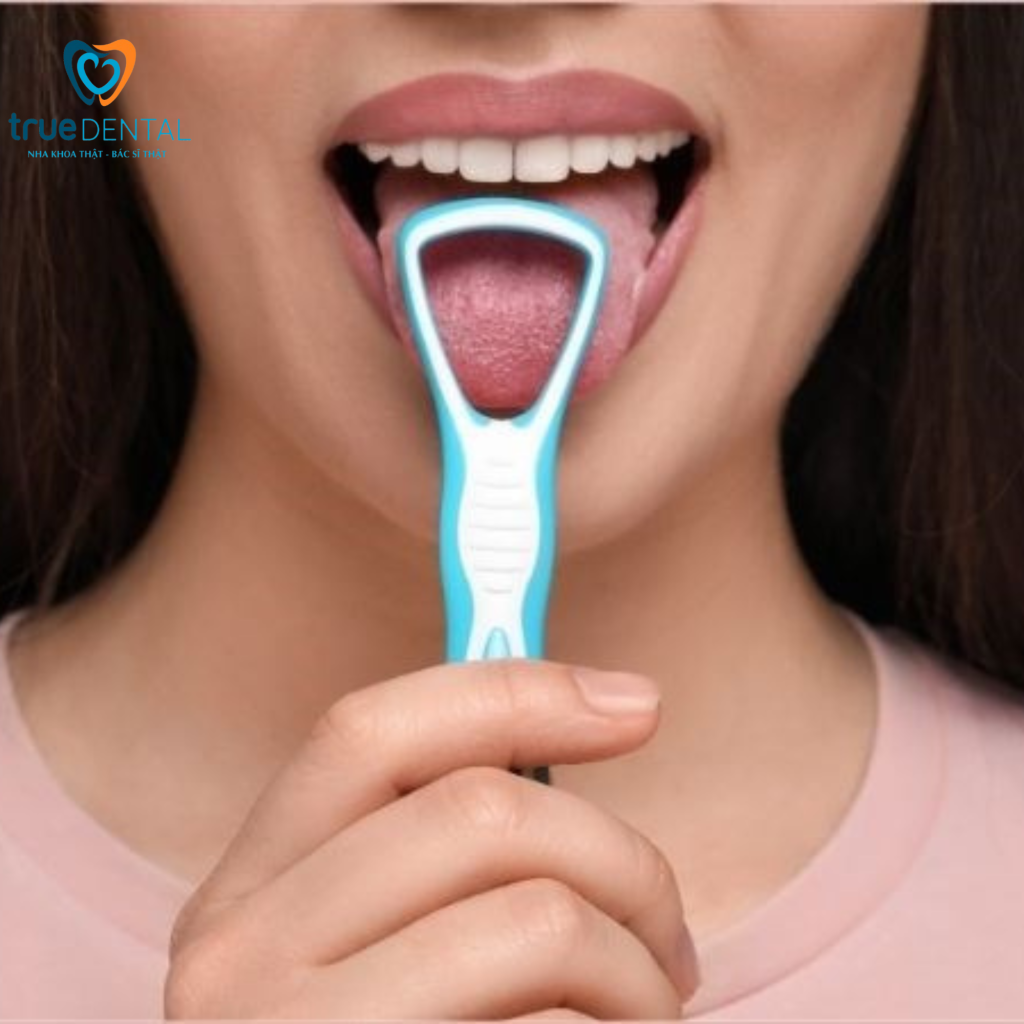 cách vệ sinh lưỡi để giảm hôi miệng